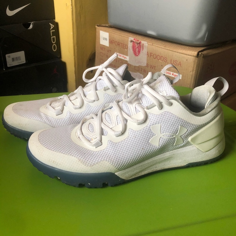 Under Armor Charged Ultimate TR Low, Mens 11.5